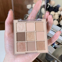 Nine-color eyeshadow palette05