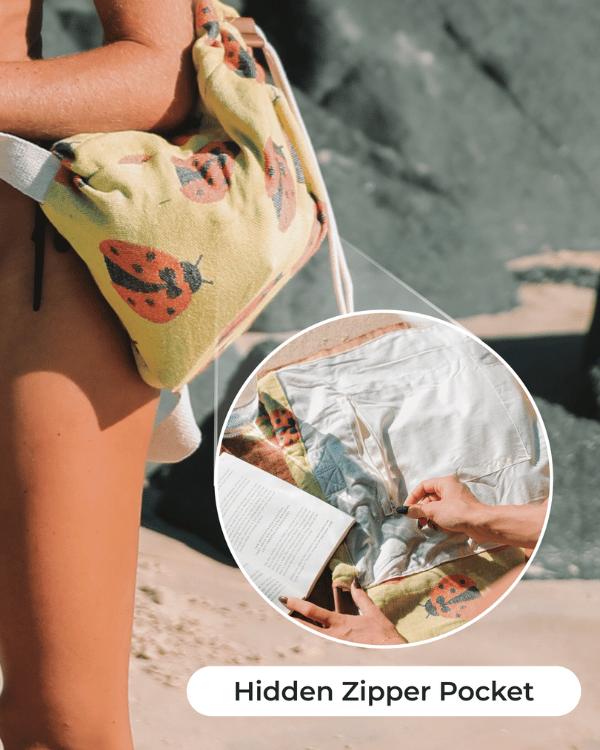 ⏰Limited-time 50% off 🏖️2-in-1 Convertible Towel & Backpack with Inner Zip Pocket & Sand-Repelling Fabric