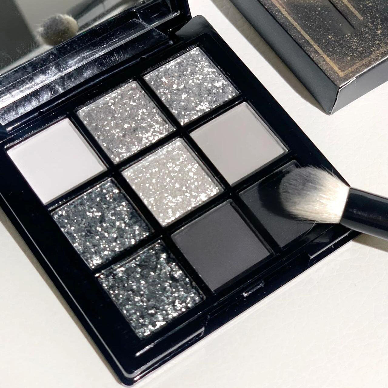 🔥Buy 1 Get 1 Free🔥Knitted Sweater 9 Shades Eyeshadow Palette, Earth Tone Matte Shimmer Glitter Orange Brown Chocolate Makeup