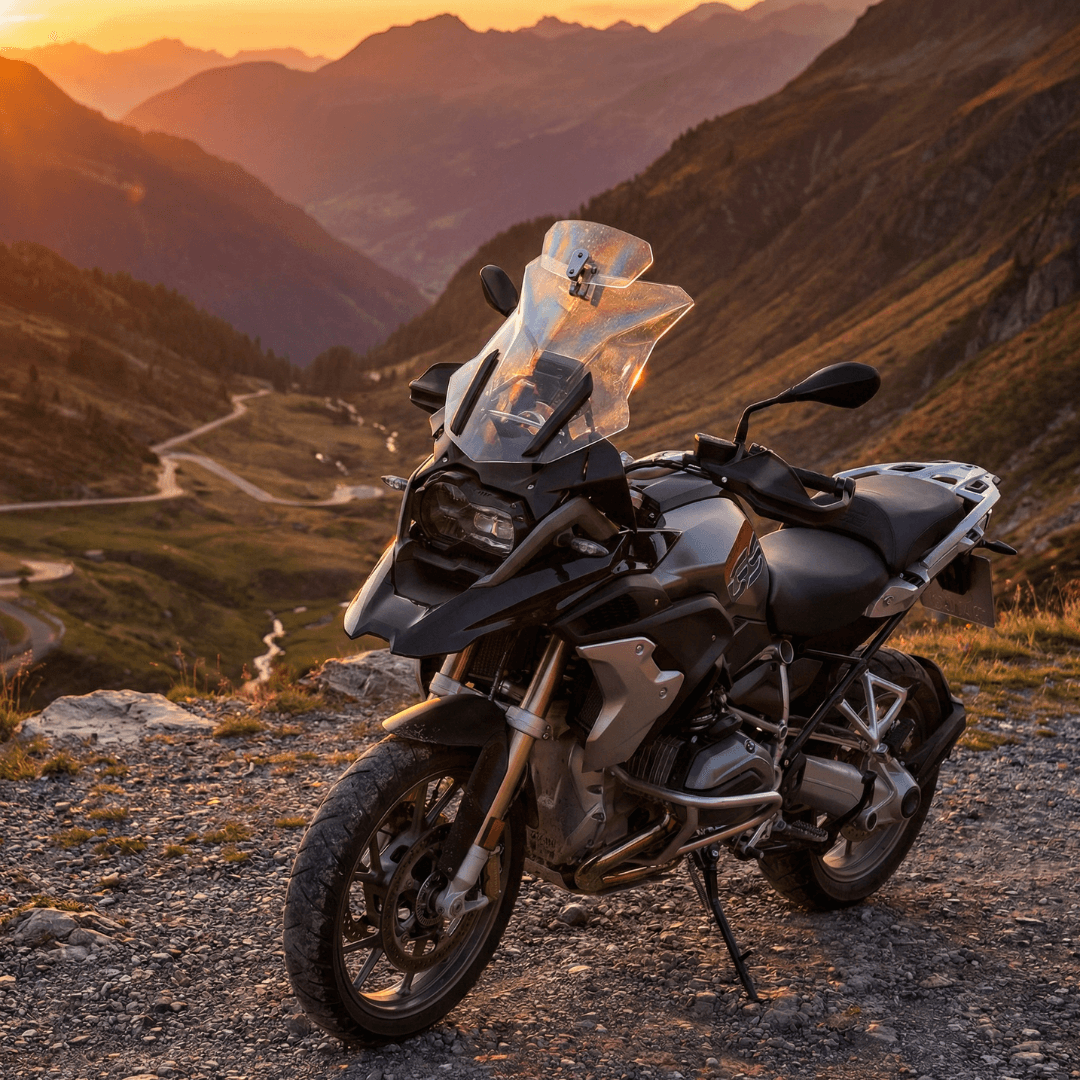 ❄️Summerfresh 50% Off!🏍️Adjustable Motorcycle Wind Deflector – Universal Windscreen Spoiler for Helmet Vibration, Wind Noise & Turbulence