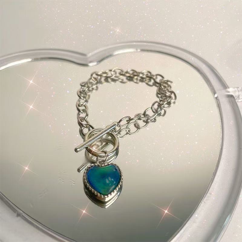❤️Temperature-Sensitive Color-Changing Heart Necklace for Women