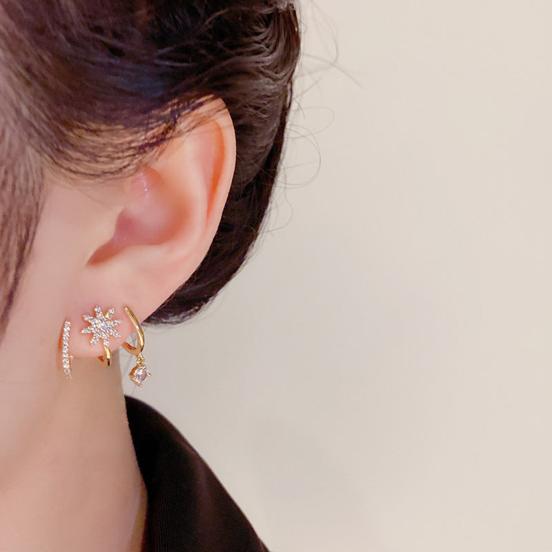 ✨Upgraded version💎2026 NEW STYLE💎Sparkling Claw Earrings for Women，✅ Limited time offer – trendy earrings! Grab your pair before they're gone! 💎👂