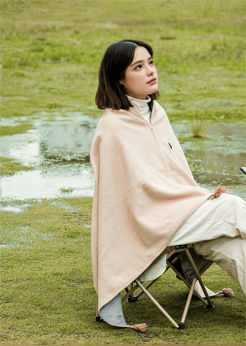 ❄️ Stay Warm All Winter — Portable Electric Heated Blanket Shawl