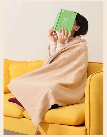 ❄️ Stay Warm All Winter — Portable Electric Heated Blanket Shawl