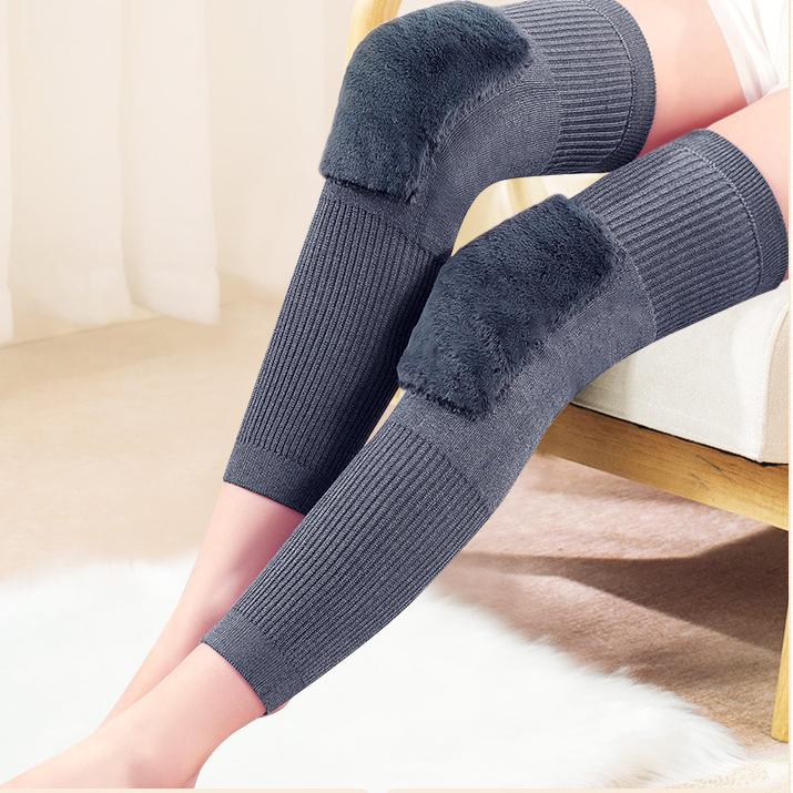 ❄️ Limited-Time Buy 1 Get 1 Free 🧣 Warm Knee Braces — Stretchy winter knee braces perfect for outdoor activities